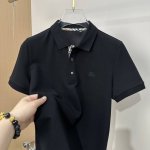 burber巴*宝利 2025A W春夏进口特纺纱线双丝光长绒棉翻领短袖Polo衫 采用夏日清爽的翻领设计短袖款式，适合夏季穿着。面料柔软舒适，吸湿性好，可以帮