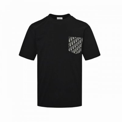 dior 迪奥 25Ss 老花提花口袋短袖 dior 提花牛仔口袋字母Logo圆领T恤 采用定制定染高克重原版面料 洗水完高达280G纯棉双纱面料 螺纹增加到2