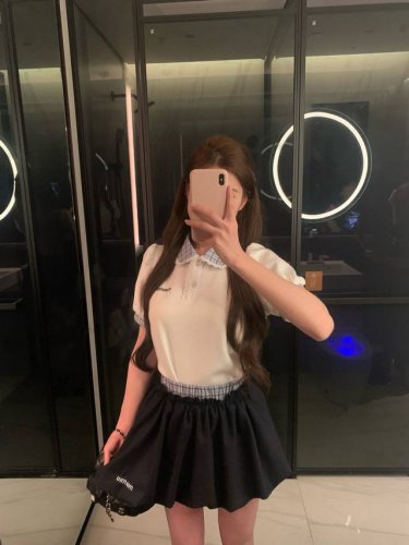短袖 裙子 Miumiu缪缪字母刺绣格子拼接Polo衫短袖T恤灯笼裙裤套装 款号：25670505325 颜色：图片色 尺码：Sml S码80-95斤 M码95