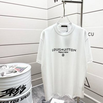 LV 路易*2025春夏新款 黑白简约字母立体硅胶 短袖T恤 定制双纱平纹纯棉300面料 男女同款 颜色：黑色 白色 尺码： S 90-130斤 M 120-1