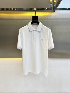 h爱马仕 25S新品发售 男士翻领半拉链短袖T恤polo衫 进口驻地丝光棉短袖T恤 温儒柔软 细腻柔软 上身自然是舒适 凉爽 颜色十分清晰 不掉色 非常的凸显整