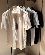 Loro piana诺悠翩雅 2025春夏男士短袖衬衣，最新的贸易订单全品相！！网红款！上身舒适透气，不僵硬，整体有着丰富的立体感，品质出口订单，定制专属棉麻面