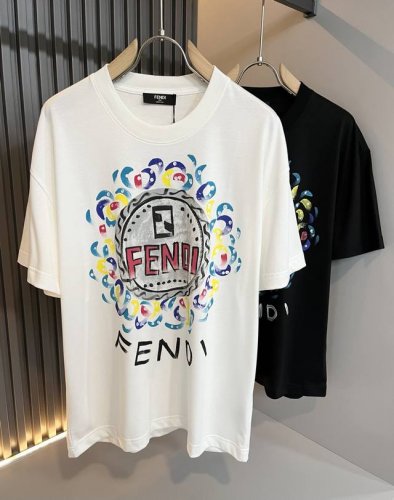 Fen*I 芬*迪2025春夏新款Fd家族Ff男女同款打底衫，男女同款百搭极简短袖。意大利原厂订单，Fd家族人气单品，简约纯色系打造。Fd家族经久不衰的标志性臻