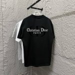 dio* 迪奥 2025春夏新款 经典Cd字母植绒工艺+立体硅胶 黑白色简约大方 定制双纱平纹纯棉面料 短袖T恤 男女同款 颜色 黑色 白色 尺码 S 90-1