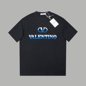 高版本 华伦天奴 Valentino 25Ss早春新款 立体刺绣字母Logo短袖 轻奢主义 男女日常通勤穿搭必备单品 正确版本 欢迎对比 详细特征 280克 %