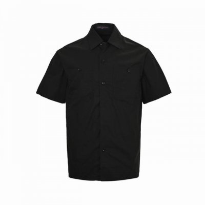 Louis Vuitton 路易威登 25Ss 口袋浮雕短袖衬衫 驴家 25Ss新款短袖衬衫取材清爽棉质府绸，可轻松驾驭休闲和正式场合。左侧纽扣贴袋压印 Mon