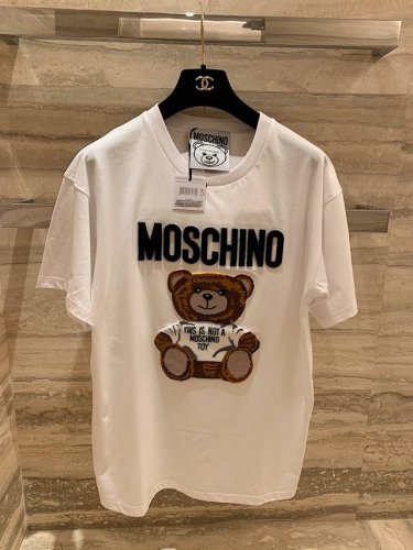 mos最新款植绒短袖 代购品质 订制原版面料，采用牙刷绣丝绒绣花工艺，立体有型，可对比市场普通版本，宽松版型可搭配情侣款，完美Zp级. 尺码Xxs Xs S M