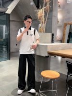 p180 L牌* 2025春夏顶级黑白双色领口侧边拼接融合精工字母刺绣经典款百搭小翻领进口私货，高端重工伊立特黑白双色百搭款针织短袖，专柜款时尚不失奢华 品质毋