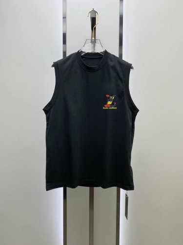 直 品牌 Lv路易威登 2025夏季新品背心T袖 经典简约款式 任何人都可以轻松驾驶 进口定制丝光棉面料 手软舒适有型 吸汗透气 胸前经典品牌字母Logo设计