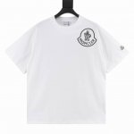 Moncler 蒙口 25Ss 胸口压胶Logo印花短袖 采用60支双纱精梳纯棉爽滑手感，纯棉不起球不起毛，面料厚度260克重，单件重量280克左右！质量保证、