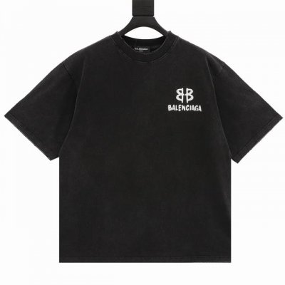 Balenciaga巴黎世家 背后双B印花圆领短袖 采用双纱平纹，100%棉，32支双纱棉高密布，面料用的是国产新疆优质棉纱，新疆棉花是国产棉花中公认的优等材料