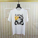 L*Ewe 罗意威 2025原单男士圆领短袖T恤 独家专供春夏新款 专柜同步售卖 高端品质 高版本 Os版型 时尚百搭爆款定制进口双股纯棉面料 胸前印花字母Lo