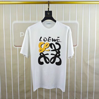 L*Ewe 罗意威 2025原单男士圆领短袖T恤 独家专供春夏新款 专柜同步售卖 高端品质 高版本 Os版型 时尚百搭爆款定制进口双股纯棉面料 胸前印花字母Lo