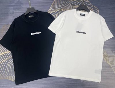 上新 Balenciaga巴黎世家2025春夏新款印花字母Logo圆领短袖T恤 高版本高版本 280克精棉面料 全网独家首发 百搭款细节处理完美 进口印花Log