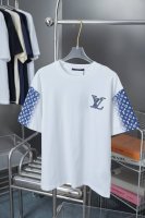 路易 Lv 25Ss早春新款短袖 撞色Lv刺绣短袖 轻奢主义 男女日常通勤穿搭必备单品 正确版本 欢迎对比 详细特征 320克 %纯棉双纱汗布面料 胸口多针挨针