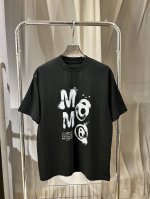 Mm6 马吉拉数字手绘印花短袖早春新款重磅推出 克高密度短袖 定制双纱一级面料 连锁品质 经典款个性印花采用进口定制定染面料 上身舒适密度强 过水不变形不缩水