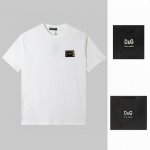 杜嘉班纳Dg 2660爆款纯棉面料手感非常舒服 最新砖柜同步 Os落肩版型 时尚又个性 超级百搭好看的一款 男女都非常合适 人手必备款 吊牌 领标 水洗麦 三标