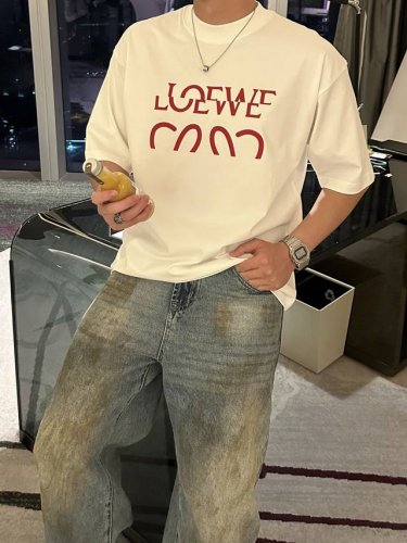 p260 loewe 2025春夏款/官网同步 面料采用重磅纯棉精梳棉面料，Os宽松版型，上身版型超正！日常百搭，衣橱必备单品！ 男女同款 尺码 S-3Xl（版