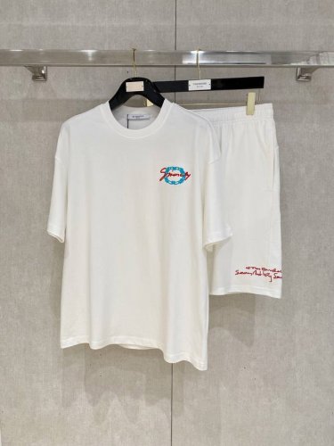 25Ss Givenchy 纪梵希 重磅圆领短袖T恤短裤套装 选用330克双纱平织棉面料打造 重工刺绣工艺 男女同款 码数 S-Xl 颜色 黑色 白色 深宝蓝