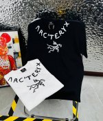 鸟 Arc‘Teryx 始祖鸟25夏季新款印花休闲宽松情侣款 短袖T恤1027 细节:版本一比一复刻，吊牌 领标 水洗。 面料：采用40织双纱320克面料，原版