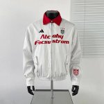 180 Adidas 阿迪达斯经典高端刺绣拼接立领棒球服夹克 经典复古系列 爆款来袭 拼色设计 刺绣印花原版 上身板正 美式复古 颜值在线 运动风太好看 这件就