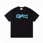 P80#E144 Gucci 古驰 水彩涂鸦字母印花 Logo标识精致升级，灵感源自八十年代复古 原版面料 官方同款 短袖T恤 定制260 克同缸染面料 手感非