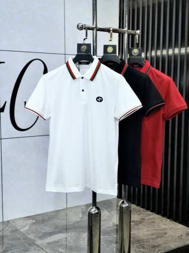 gucci。2025春夏系列新品男士时尚经典翻领Polo时尚单品设计，更加时尚舒适，高标准定制，进口高丝光双面棉质珠地面料质感非常细腻，H品牌Logo工艺，细节