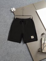 fendi 芬迪 25Ss专柜同款毛圈短裤情侣款～采用棉质毛圈面料精心制作，饰以同色调提花图案 突显芬迪经典的Logo印花厚板立体！裤子偏厚使整体高透气和柔软性