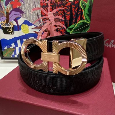 ferragamo 高版本 菲拉格慕 金色闪耀扣头 小字母花纹 时尚大气 万年不过时的款 低调又不失品味 男士皮带腰带专柜同款 很有质感的一款皮带 进口南非皮底