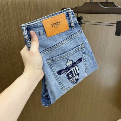 新款 Fd 高端定制、2025早春最新款牛仔裤 柜台同步发售 原版定制复刻 客供五金辅料 原单品质 进口牛仔面料重工洗水 精品皮牌 做工走线精细 上身绝佳！Fm