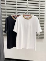 Burberry巴宝莉独家专供新款原单男士休闲短袖 高端定制 高端版本 时尚百搭爆款进口面料 手感超柔软细腻 穿着亲肤舒适 高端精品 代工厂p精细做工 上身非常