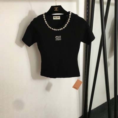 p140款号20251658 Miumi*新款 重工镶钻圆领烫钻Logo短袖针织衫 上衣，白色，黑色，【均码；胸围66，袖长20，衣长47】