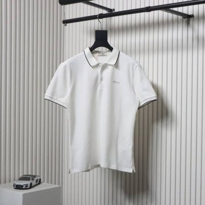 miumiu 缪缪 25Ss 胸口Logo撞色压胶短袖Polo衫 客供精仿棉打造珠地材质面料，质感柔软细腻爽滑，舒适透气凉爽，且久穿久洗不褪色不变形。进口田岛机