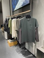 失足鸟25夏季新品！男士户外运动休闲轻量透气速干无痕压胶短袖T恤！掌柜力荐！线上线下同步！面料采用今年最新的棉质+植物纤维草本混纺而成！手感细腻亲肤接触有凉感！