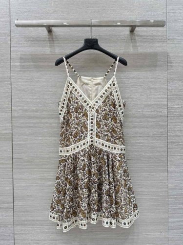 独家首发高端原单品质 Isabel 25Ss早春新品！浪漫法式度假风印花刺绣吊带连衣裙！定制进口重磅100%纯棉面料质感细腻舒适！灵感来自普罗旺斯风格图案演绎假