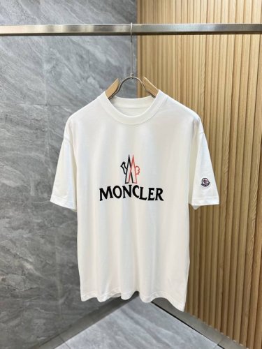 Moncler 蒙口 2025春夏新品 三标齐全 圆领纯棉短袖T恤 好货不用过多介绍 看细节 专柜码数：M-Xxxl 175 140建议L