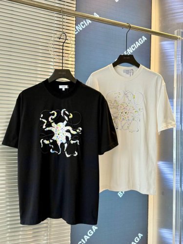 上新 纯原臻品 顶级原版复刻 Loewe X Suna Fujita 25Ss联名章鱼系列短袖T恤刺绣月球印花300克重工短袖 同步官网发 这款T恤采用客供进口