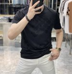 Lv 2025Ss蛇年贺岁款春夏精品短袖T恤 官网同步 高端品质 定制顶级丝光棉面料，顶级大厂1:1制作，时尚大牌重工艺Logo设计，手感柔软细腻 穿着亲肤舒适