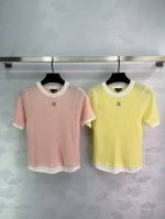 Chane*2025新品上架 撞色针织短袖 定制Yb羊毛纱线织造 弹力舒适 透气好穿 针织短袖剪裁 美化头肩比例更显瘦 撞色形成假两件叠穿效果 分别从领口袖口和