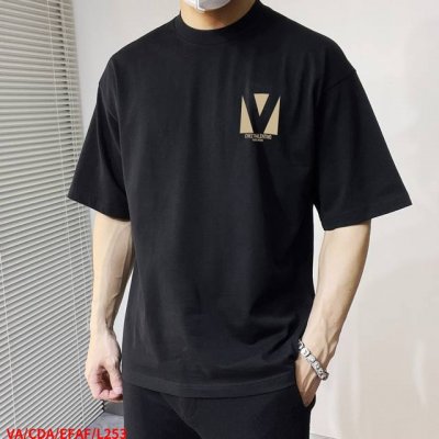 L253 Va华伦天奴 新款字母印花双层重工短袖T桖 字母图案不管是T桖还是卫衣都是每年的爆款单品 前幅大面积印花采用大康丽数码印花机直喷 成本极高 经过多次的