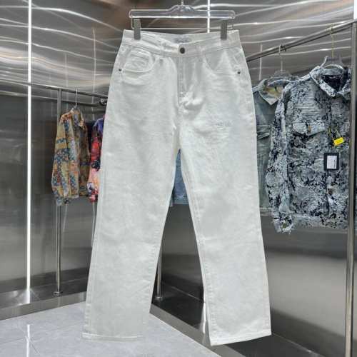 迪奥 25新品 后口袋字母Logo压硅胶牛仔裤！特定最新品牌皮标 重磅单品~私渠稀有臻品 客供五金辅料 进口客供定织牛仔棉布面料,时尚又个性 超级百搭好看的一款