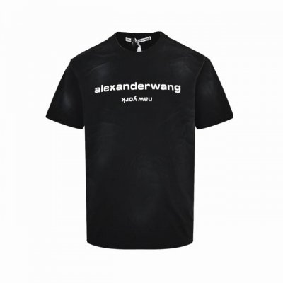 Alexander Wang 亚历山大王 水洗字母Logo印花短袖 最好看的水洗元素，水洗工艺极其复杂，水洗师傅把做好的成衣进行褪色，第二次在进行石头翻炒，报废