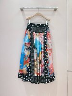 Dolce & Gabban*A ，走秀新款 高端设计感度假休闲贝壳半裙，波点拼图印花，纯棉材质手感柔软细腻，高腰设计、腰头隐形Y 百搭，中长款超大裙摆巨显腿长