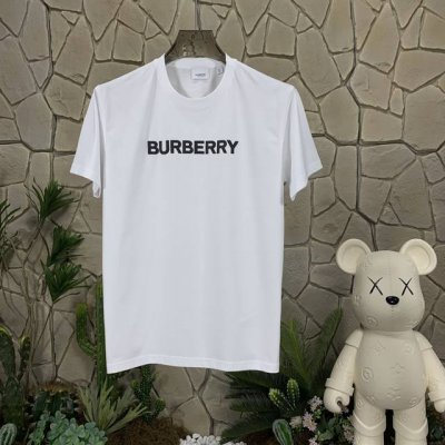 代购级 巴宝莉 Burberry博柏利 徽标印花纯色棉质短袖 常规T恤 白色 秒杀市面上一切版本 只能说根本就不是一个级别的存在 不管是材质还是细节还原度以及工