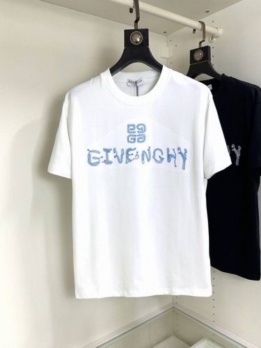 Givenchy 纪梵希 2550春夏新款短袖T恤！走秀图案时尚休闲短袖T恤衫！设计Logo设计！极具设计精选客供100%全棉面料，手感柔软亲肤，着身舒适透气性