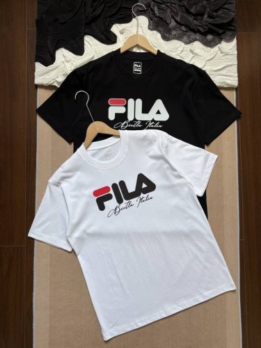 fila斐乐 Gw在售 25Ss 情侣圆领短袖T恤 男女同款 -面料采用260G纯棉面料，达到透而不露的黄金平衡点，完美规避透视尴尬，成衣尺寸稳定，多次机洗仍能