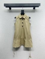 g家卡其无袖连衣裙 质感细腻软糯 经典减龄单品！设计时髦版型不挑人上身巨显瘦！白富美必收的完美单品。质感超赞完美做工品质 高品质 尺码Smlp260