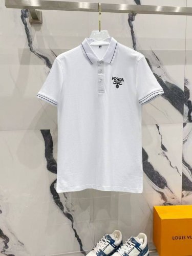 普拉达 高端商务 白领 单位人士必入单品！ 无痕压胶冰丝休闲商务短袖Polo，科技面料，冰丝无痕，体感非常棒，手感顺滑质感很棒！弹性好，无任何束缚感，面料自带透