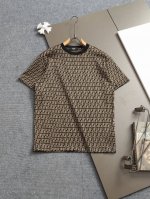 fendi 芬迪微宽版型Xs-L 新款独家限定 25年最新最顶级 满印花Logo暗纹绣字母Logo 双袖后背格纹贴布 精美重工艺 300克洗水面料T恤作为奢侈界