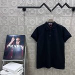 140 prada 普拉达 字母刺绣 Polo衫 升级，灵感源自八十年代复古 原版面料 官方同款 定制 同缸染面料 手感非常舒服 春夏最新砖柜同步 时尚又个性